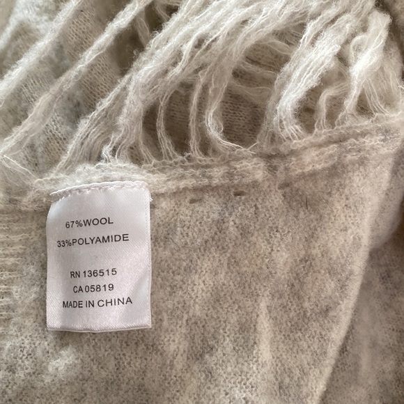 One grey day wool blend shredded back sweater sz XS - Picture 7 of 9